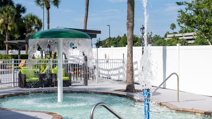 Holiday Inn and Suites Across from Universal Orlando